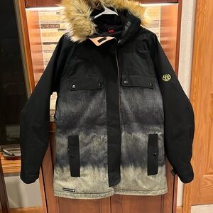 NWOT 686 InfiDry Green Winter Jacket